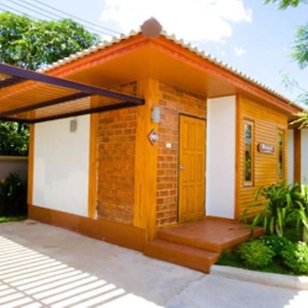 111 Resort & Spa Ban Tha Ramat Luaran gambar