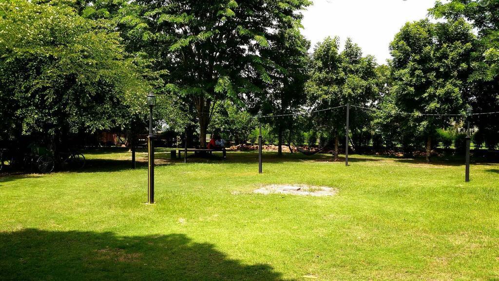 111 Resort & Spa Ban Tha Ramat Luaran gambar