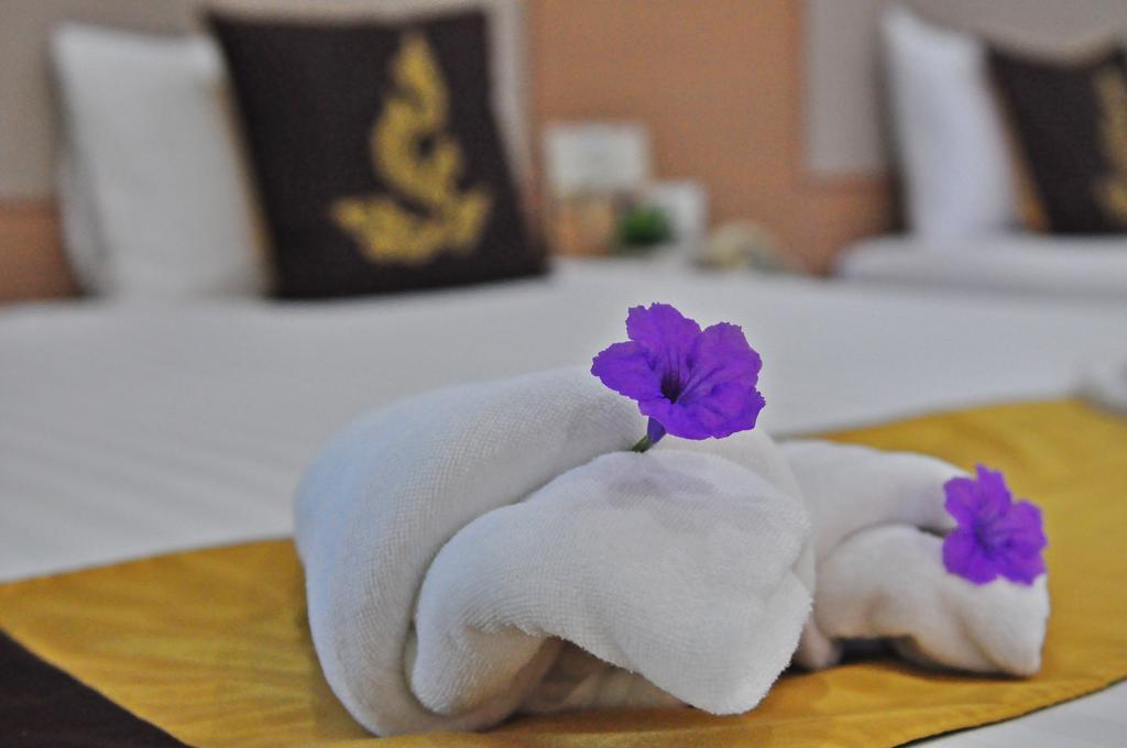 111 Resort & Spa Ban Tha Ramat Luaran gambar